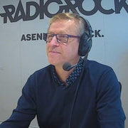 DJ-vieras Markku Kanerva muistelee edustusjoukkueeseen nousua - hierarkia pukukopeissa kasvatti taistelutahtoa