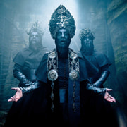 Behemoth vetää massiivisen streamikeikan: Black metallia puolalaisessa kirkossa!