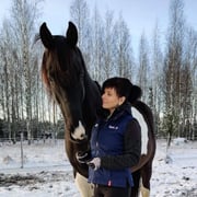 Hevosen peruskäytöstavat. Vieraana hevostenkouluttaja Mia Jurvala.